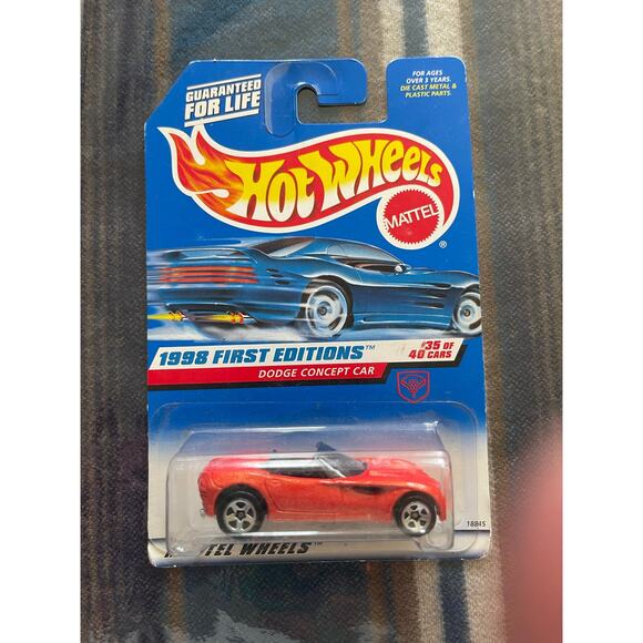 Vintage Hot Wheels racecar - Picture 1 of 3